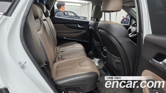 Hyundai Santafe 2019 — photo 17