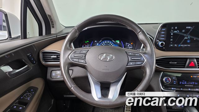 Hyundai Santafe 2019 — photo 18
