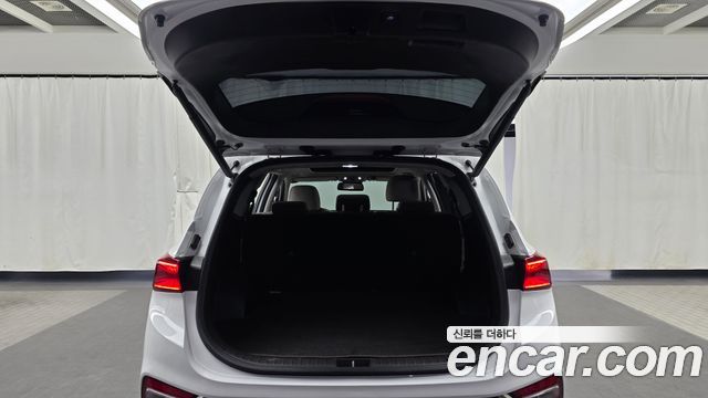 Hyundai Santafe 2019 — photo 26