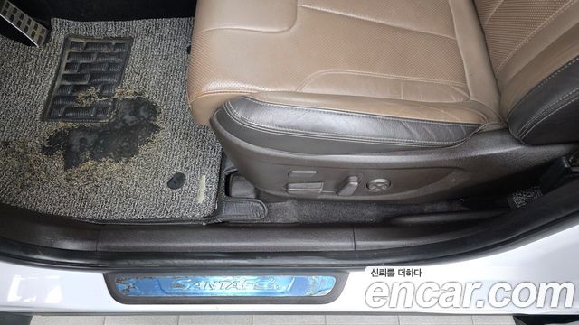 Hyundai Santafe 2019 — photo 31