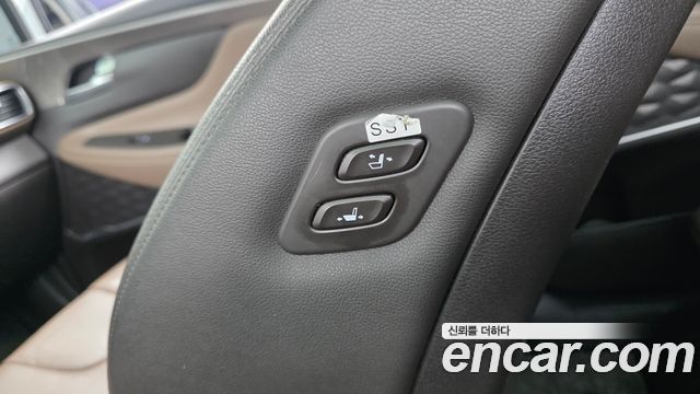Hyundai Santafe 2019 — photo 33