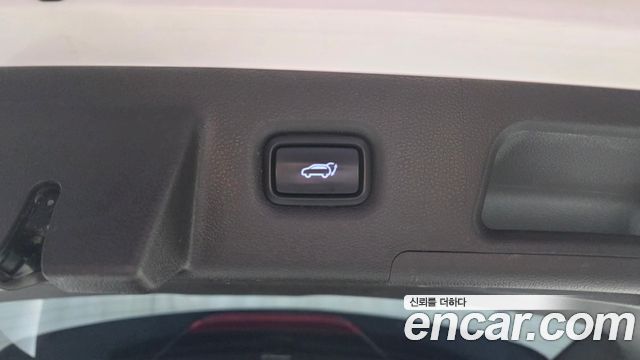 Hyundai Santafe 2019 — photo 35