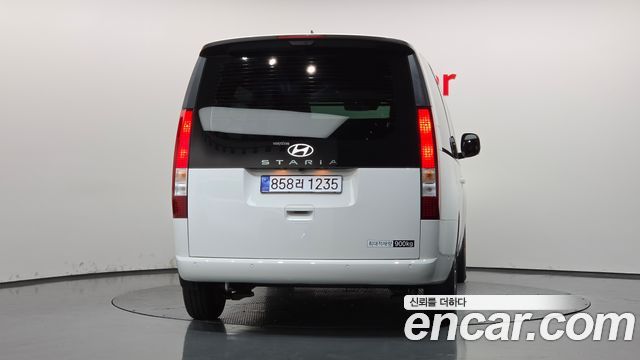 Hyundai Staria 2026 — photo 4