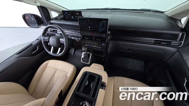 Hyundai Staria 2026 — photo 10