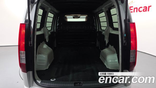 Hyundai Staria 2026 — photo 23