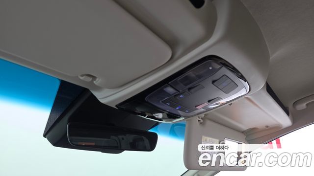 Hyundai Staria 2026 — photo 25