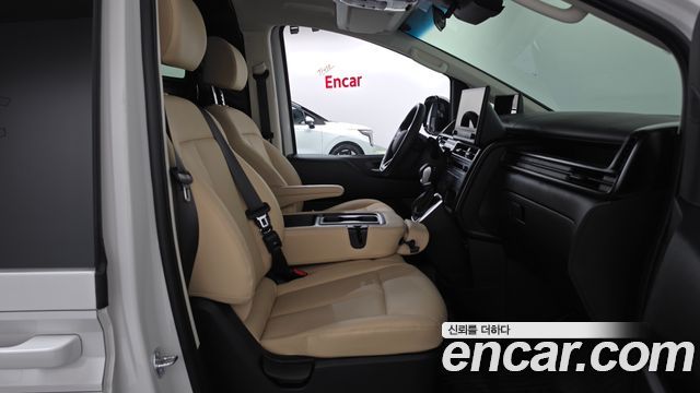 Hyundai Staria 2026 — photo 16