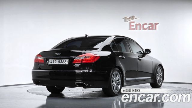 Hyundai Genesis 2012 — photo 2