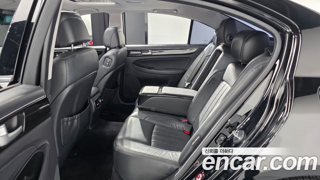 Hyundai Genesis 2012 — photo 18