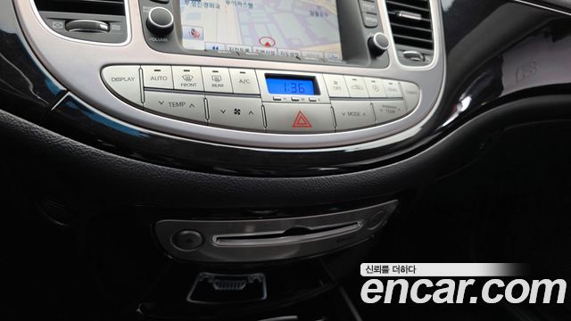 Hyundai Genesis 2012 — photo 23