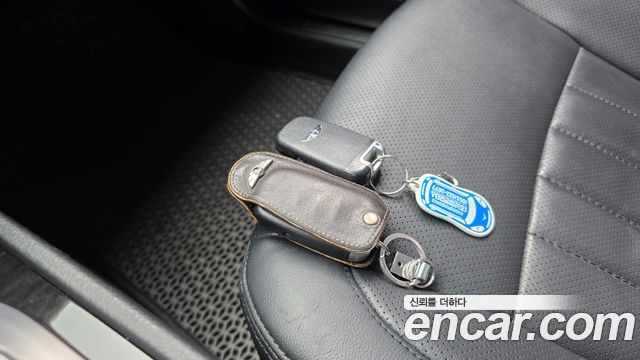 Hyundai Genesis 2012 — photo 26