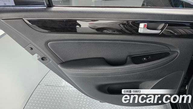 Hyundai Genesis 2012 — photo 15