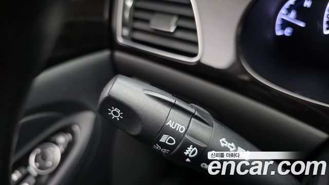 Hyundai Genesis 2012 — photo 29