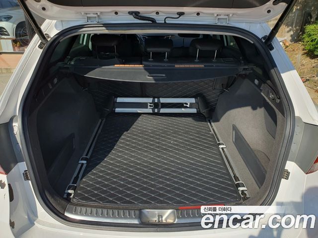 Hyundai i40 2014 — photo 11