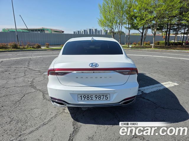 Hyundai Grandeur 2023 — photo 7