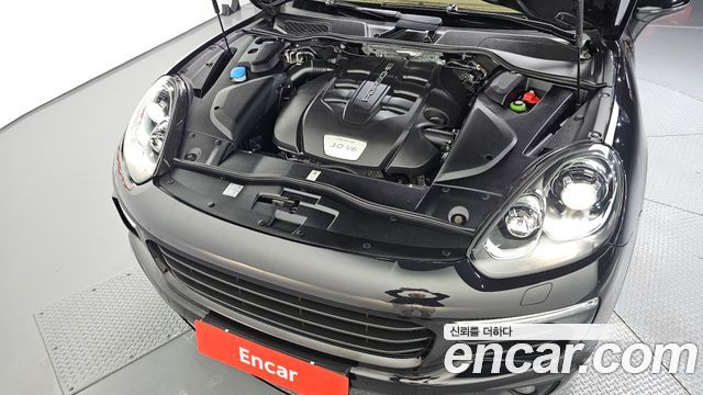Porsche Cayenne 2017 — photo 6