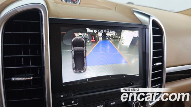 Porsche Cayenne 2017 — photo 18