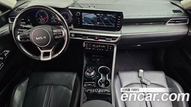 Kia K5 2022 — photo 10