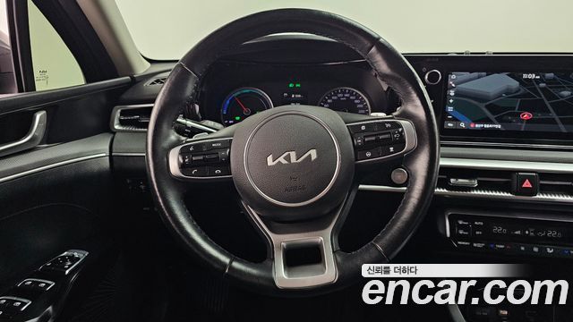 Kia K5 2022 — photo 19