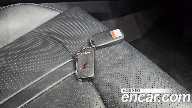 Kia K5 2022 — photo 22