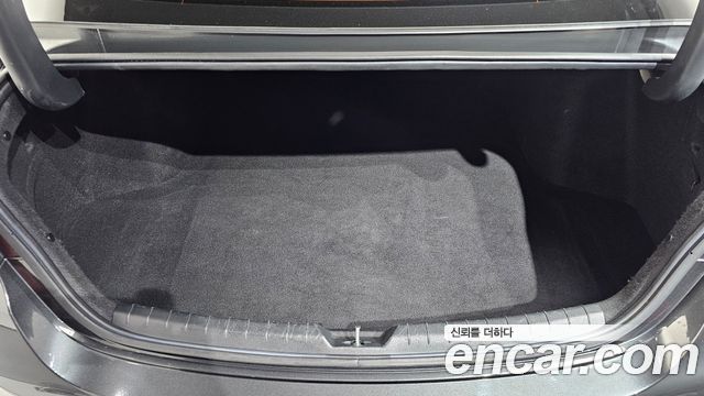 Kia K5 2022 — photo 23