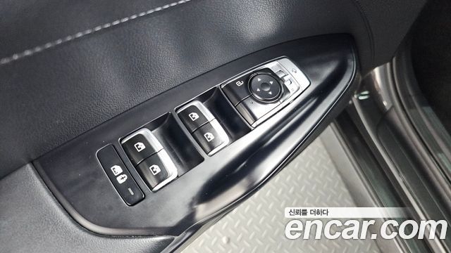 Kia K5 2022 — photo 27
