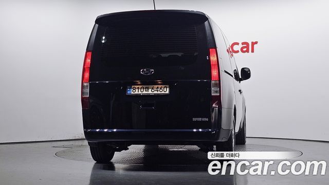 Hyundai Staria 2022 — photo 4