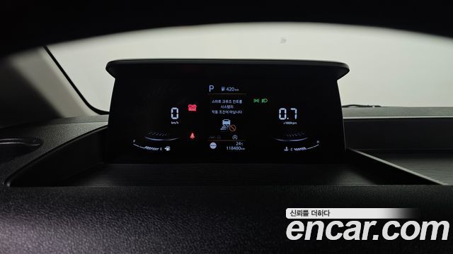Hyundai Staria 2022 — photo 11