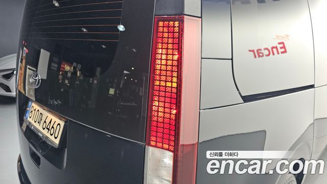 Hyundai Staria 2022 — photo 9