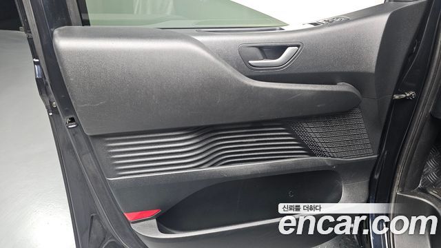 Hyundai Staria 2022 — photo 15