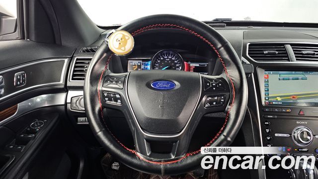 Ford Explorer 2019 — photo 19