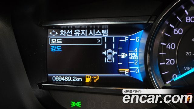 Ford Explorer 2019 — photo 35