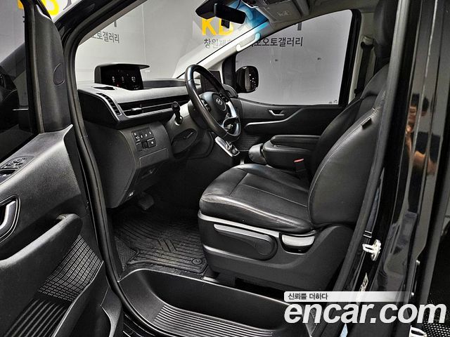 Hyundai Staria 2022 — photo 17