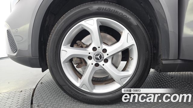 Mercedes-Benz GLA-Class 2018 — photo 5