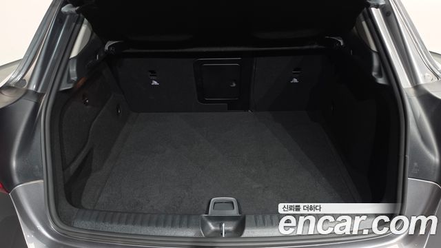Mercedes-Benz GLA-Class 2018 — photo 23