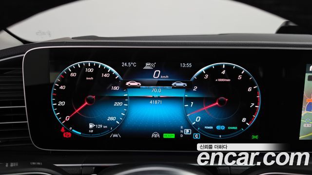 Mercedes-Benz GLE-Class 2022 — photo 11