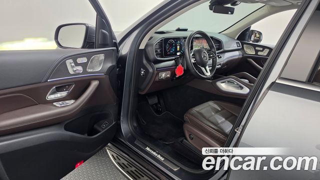 Mercedes-Benz GLE-Class 2022 — photo 13