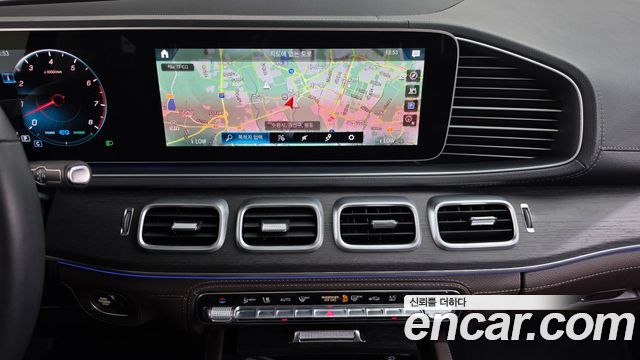 Mercedes-Benz GLE-Class 2022 — photo 18