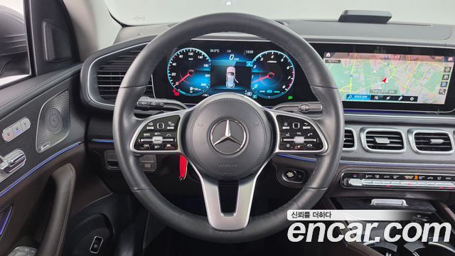 Mercedes-Benz GLE-Class 2022 — photo 19