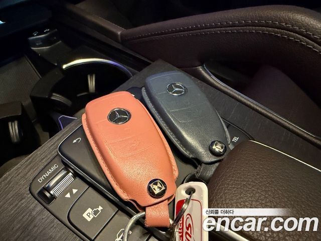 Mercedes-Benz GLE-Class 2022 — photo 22
