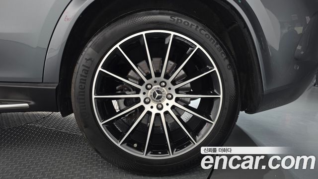 Mercedes-Benz GLE-Class 2022 — photo 7