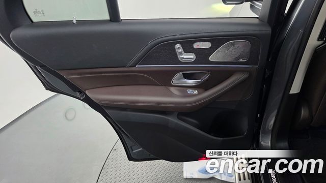 Mercedes-Benz GLE-Class 2022 — photo 15
