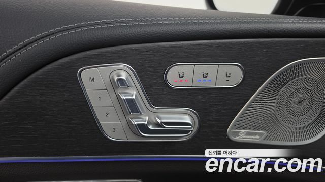 Mercedes-Benz GLE-Class 2022 — photo 29