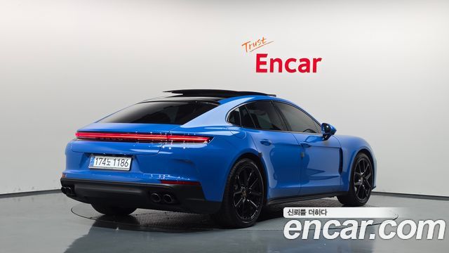 Porsche Panamera 2024 — photo 2