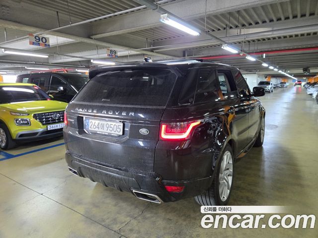 Land Rover Range Rover Sport 2022 — photo 3