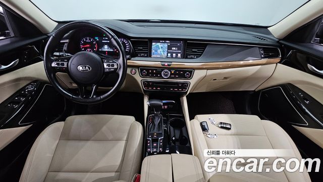 Kia K7 2017 — photo 10