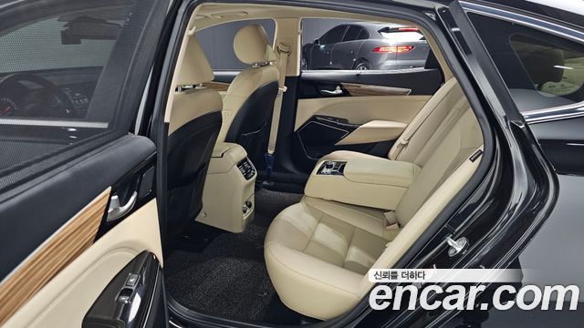 Kia K7 2017 — photo 17
