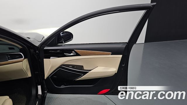 Kia K7 2017 — photo 14