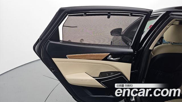 Kia K7 2017 — photo 15