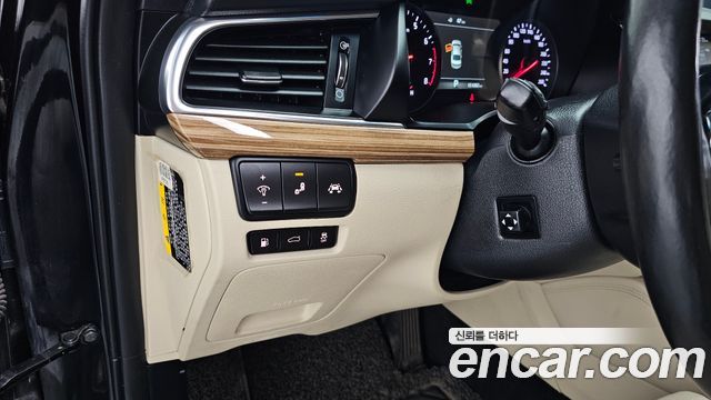 Kia K7 2017 — photo 30
